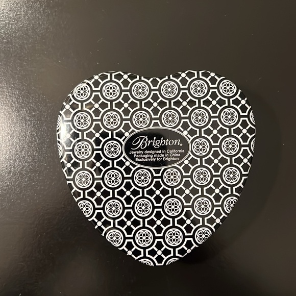Brighton Heart Tin - Picture 3 of 9
